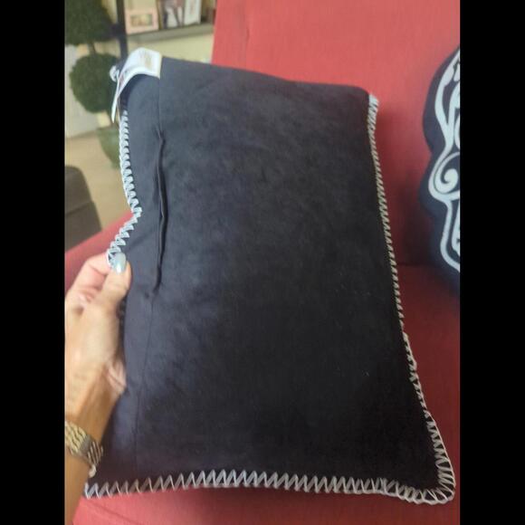 Skull Pillow Set of 2 - Picture 5 of 9